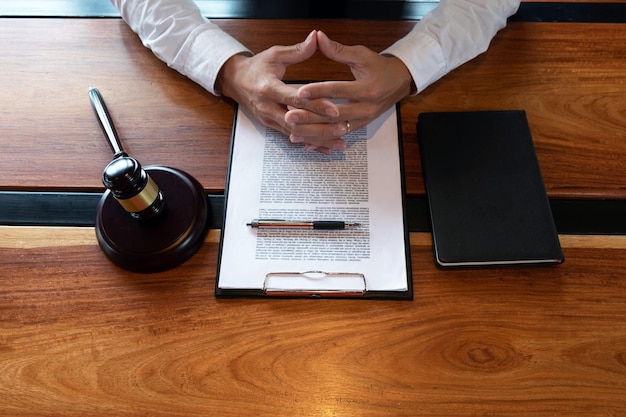 Pomoc prawna policja gwarantuje wsparcie w trudnych chwilach